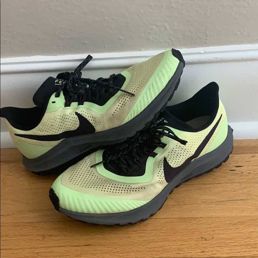 Nike Pegasus Trail Running Shoe